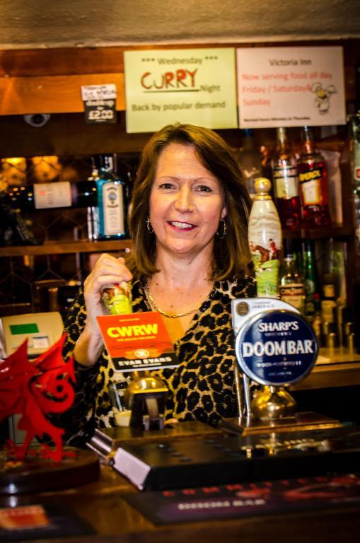 Victoria Inn Cowbridge Luaran gambar